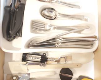 Utensils & tableware