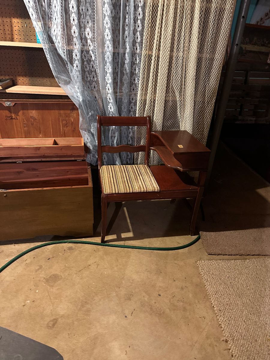 Estate Sale w/ GlasswareFurniture in Hickory, NC starts on 11/10/2023