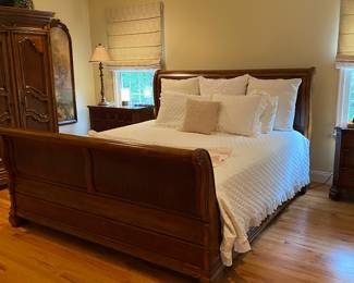 Ethan Allen  Tuscany King Sleigh bed, 80.5" wide,98.25" long and 53" tall