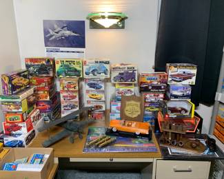Vintage model cars - Boxes and displays as well. 