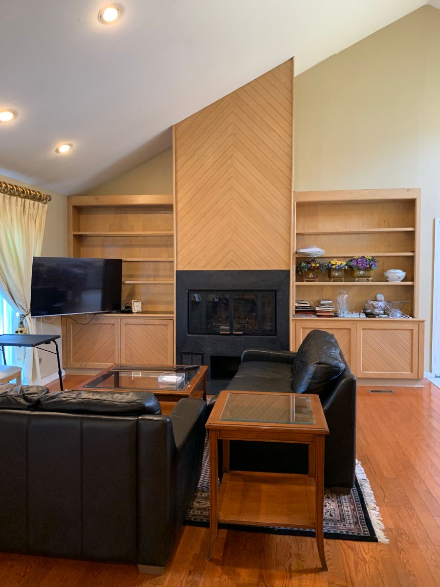 ROSLYN MOVING SALE in Roslyn, NY starts on 11/12/2023