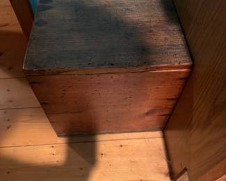 Primitive box