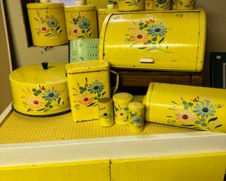 Vintage kitsch kitchen items