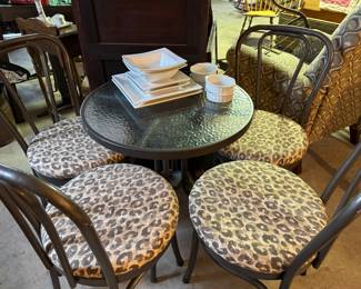 Bistro patio set