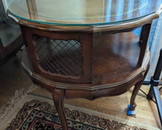 Round End Table