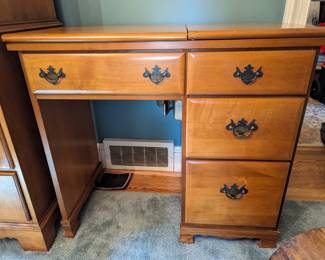 Thomasville Sewing Table (No Machine)