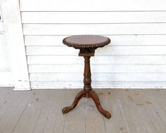 ANTIQUE CHIPPENDALE HAND CARVED OAK TILT TOP SIDE TABLE TRIPOD TABLE PLANT STAND ACCENT TABLE