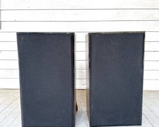 SONIC SPEAKER SYSTEM - BLACK AND SIMULATED WOOD