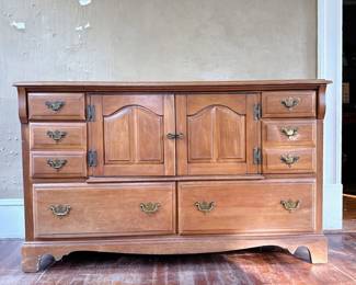 OAK FINISH FARMHOUSE SIDEBOARD BUFFET WITH 6 DRAWERS AND 1 CABINET