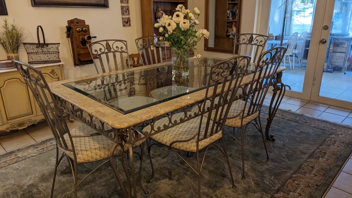 Hathaway Estate Sales Longwood starts on 11/10/2023