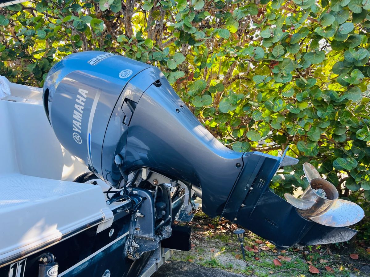 STYLISH KENDALL ESTATE SALE in Miami, FL starts on 11/18/2023