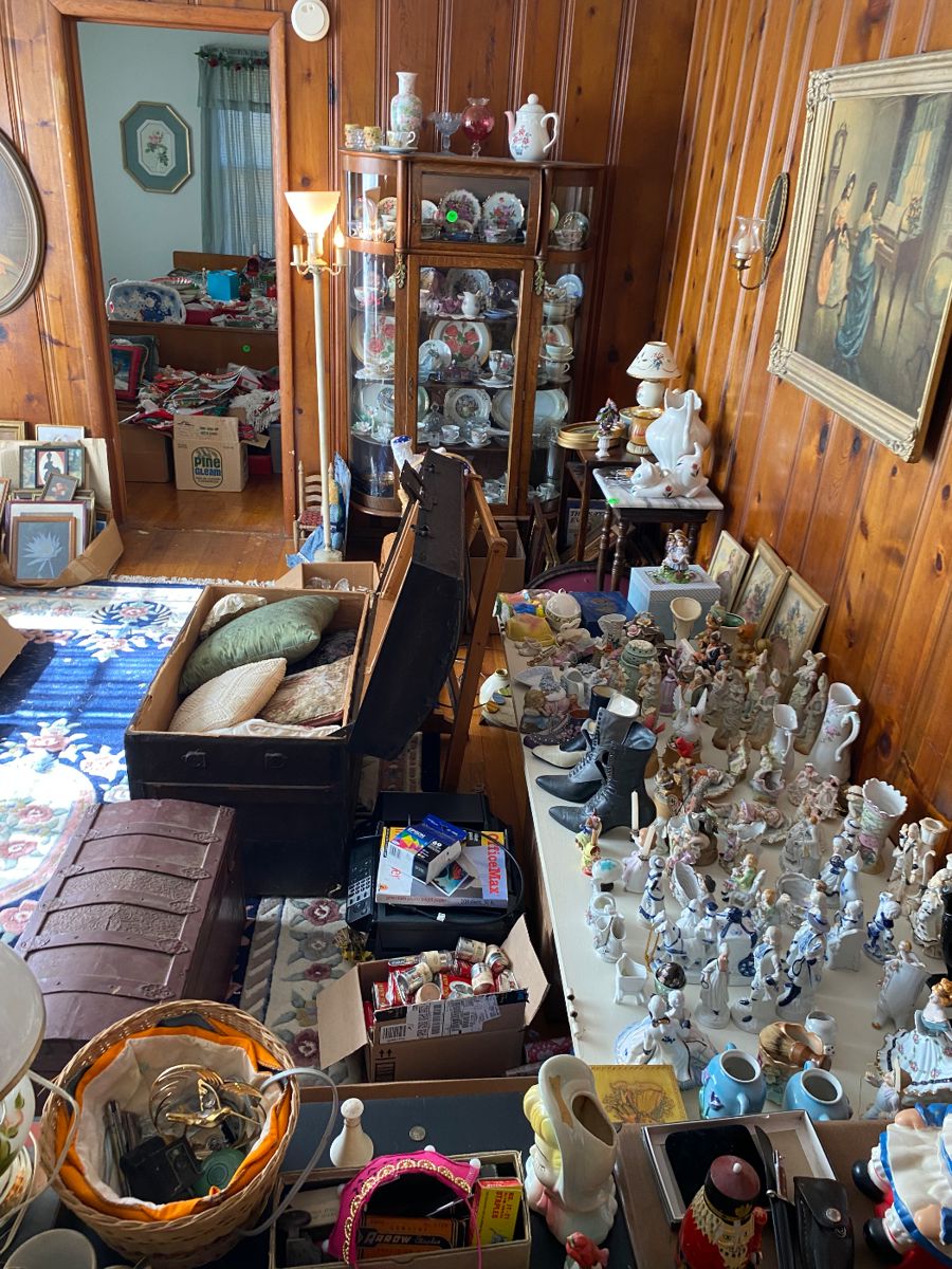 Antique Dealer Estate Sale in Pinson, AL starts on 11/17/2023