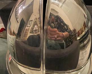 Original Sabattini signed, Bregnano, Italy. Looks like a giant pistachio!