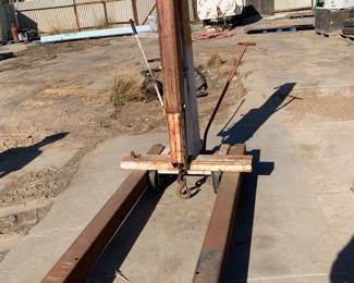 OTC Engine hoist-4,400 load capacity