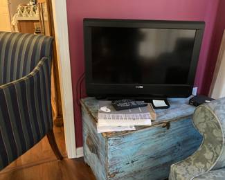 Tv and chest