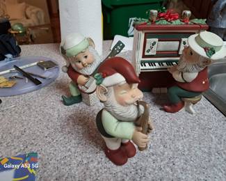 Musical 4 piece set  $35