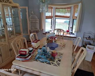 Dining set with hutch and all chairs $600 