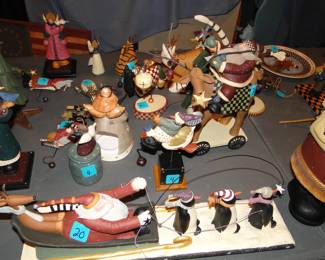 Beautiful pieces of Christmas knick-knacks