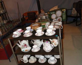 Teapots and teacups in the house!!