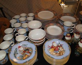 Debbie Mumm complete set of Christmas dishes