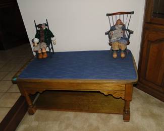 Solid Oak coffee table and more wonderful Williraye Studio's figures