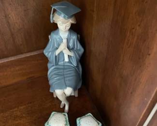 Vintage retired Lladro 5199 Girl Graduate.