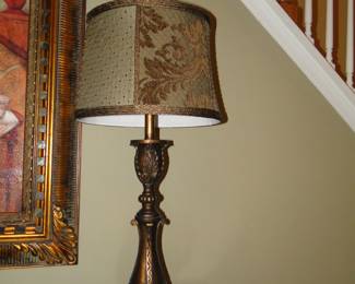 Wonderful small table lamp with great attention to detail