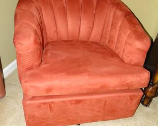 Nice ribbed backing on this wonderful chair