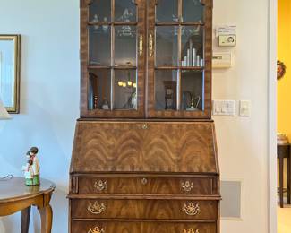 SLAINT FRONT DESK BOOKCASE SECRETARY