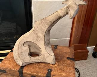 CARVED WOOD GIRAFFE