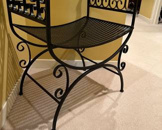 VINTAGE METAL VANITY STOOL