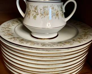 Large set of Noritake China Contemporary MANY PIECES!