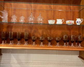 VINTAGE SET OF STEMWARE GLASSES