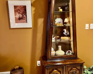 Vintage Tapered Top Lighted China cabinet