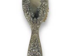 Antique Sterling Silver Grooming Brush in Excellent Condition. No Monogram. 165.9 Grams
