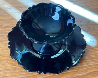 Set of 8 Vtg 1930s L.E. Smith Mount Pleasant Black Amethyst Sherbet Bowl/Glass & Plates	Plates; 6.5in Diameter Sherbert: 3in H x 4in Diameter		110040
