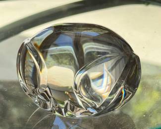 Steuben Glass Turtle Dove Paperweight No. 8397 Love Object Bernard X. Wolff  Heart Love Birds Signed	2x3x2.5in		130001
