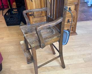 Circa 1918 Antique Oak High Chair with Enamel Tray	39 x 18 x 16in		106004
