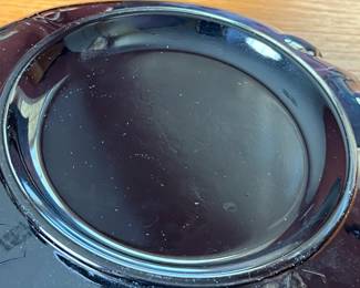 LE Smith Glass Black Amethyst Glass With Silver Floral 1930’s Depression Glass Round Handled Plate	10.5 x 10 x 3in		110008
