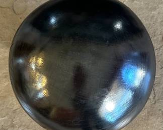 Mata Ortiz Blackware Geometric Vase Pot Corrugated Rim Native American 	9in H x 4 .25 in Diameter at rim 		107035
