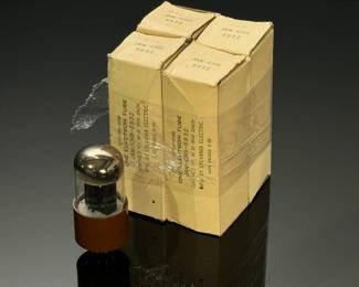 Lot of 4 Sylvania 1959 JAN-CHS-5932 (6L6WGA) Mil Spec Tubes 	5.5x4x4in	12oz 	970041
