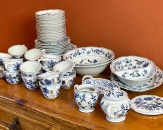  54pc Blue Danube Blue Onion China Dinnerware set	54pc		104047
