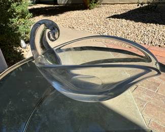 Steuben Glass 8086 Pear Shaped Scroll Handle Sauce Boat Lloyd Atkins Gravy Boat	3.75x7x4.5in		130017
