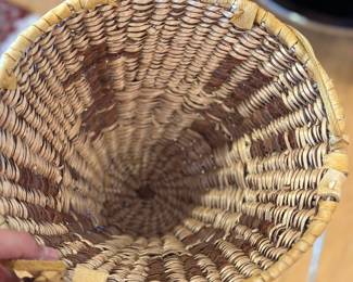 Apache Burden Basket Native America 	9in h x 11.25in Diameter 		104007
