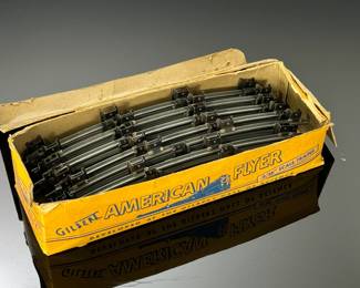 Gilbert American Flyer No. 702 Twelve Sections Curve Track. S Gauge in Original Box 3/16	Box: 3x4x12in 	1lbs 6 oz	970082
