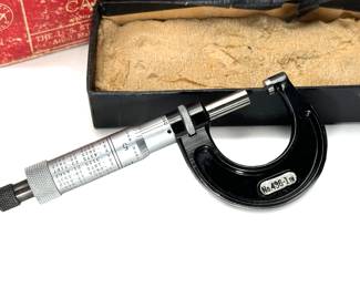 Starrett Micrometer Caliper No. 436-1in Machinist Tool T436RL  	Box: 1x2.5x5.5in	6OZ	970065

