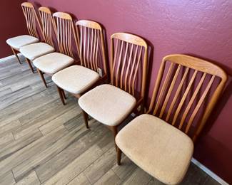 Set of 6 Benny Linden Mid Century Teak Dining Chairs  	38.25x19.5x20in Seat Height: 18.5in		110057
