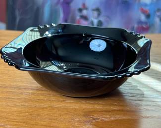Vtg 1930s L.E. Smith Mount Pleasant Black Amethyst Glass Bowl	1.75x6.5x6.5in		110020
