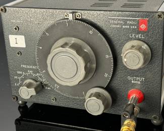 Vintage General Radio Oscillator 1310-A Sine Wave Generator 2c-2Mc 2HZ to 2MHz	5.75x8x8in	7lbs 3 oz 	970019
