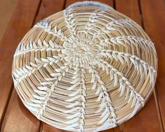 8in Tohono O'odham Papago Shallow Bowl Basket Native American 	1.5in H x 8.25in Diameter 		104009
